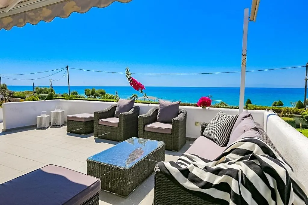 Mira Mare Beachfront Villa Nea Skioni 0*,  Greece