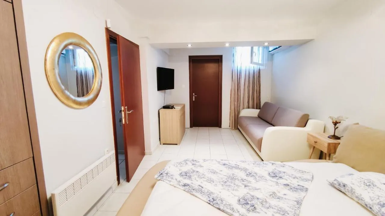 Mira Mare Beachfront Villa Nea Skioni 0*,  Greece