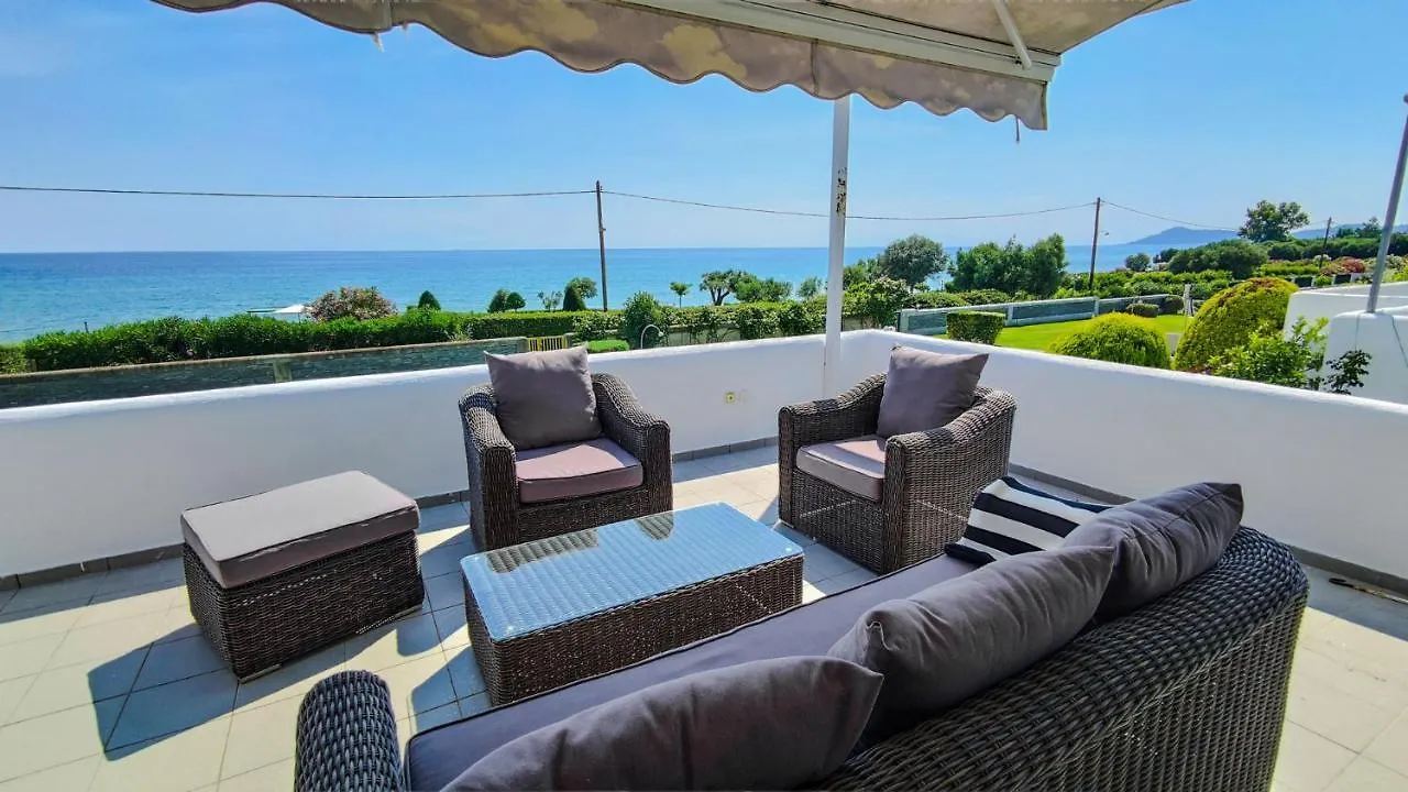 Holiday home Mira Mare Beachfront Villa Nea Skioni