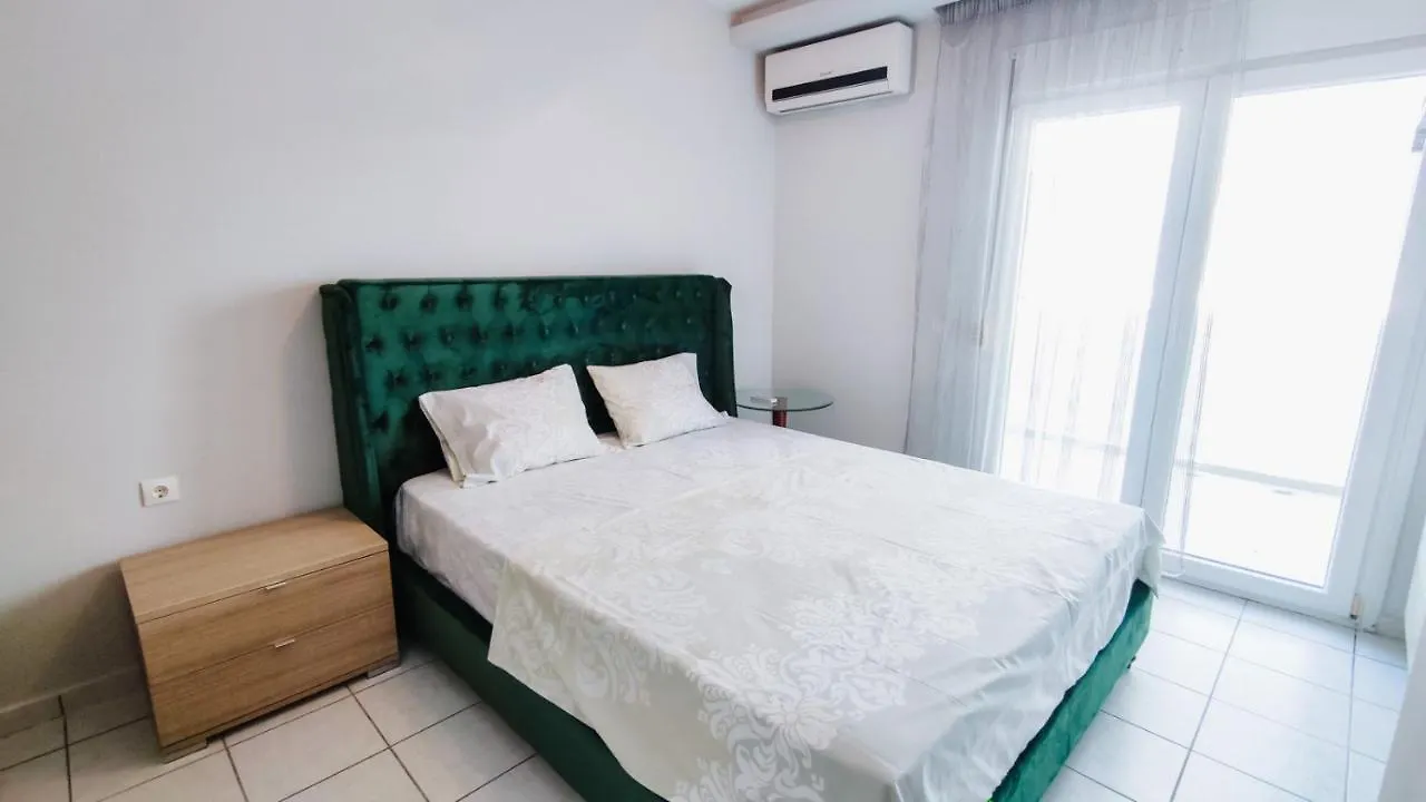 Mira Mare Beachfront Villa Nea Skioni Holiday home